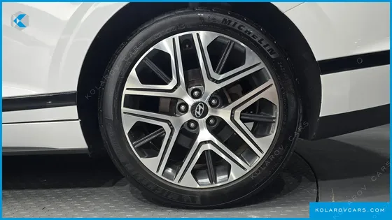 HYUNDAI GRANDEUR PREMIUM