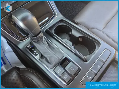 HYUNDAI GRANDEUR 3.0 LPI MODERN (RENTAL CAR)