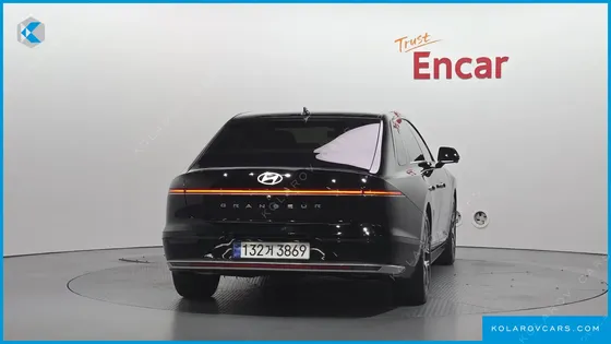 HYUNDAI GRANDEUR PREMIUM