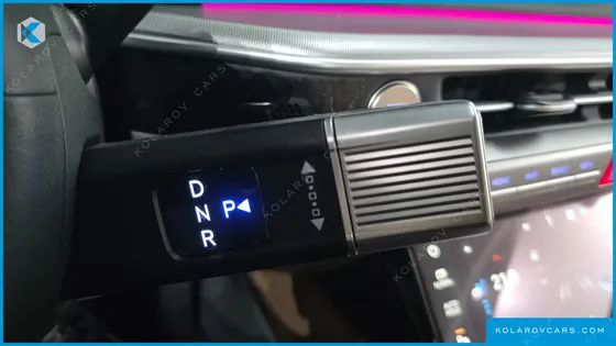HYUNDAI GRANDEUR PREMIUM