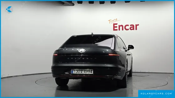 HYUNDAI GRANDEUR CALLIGRAPHY