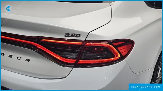 HYUNDAI GRANDEUR 2.2 DIESEL PREMIUM