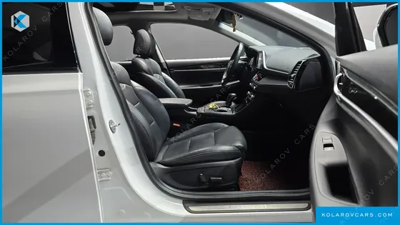 HYUNDAI GRANDEUR 2.2 DIESEL PREMIUM