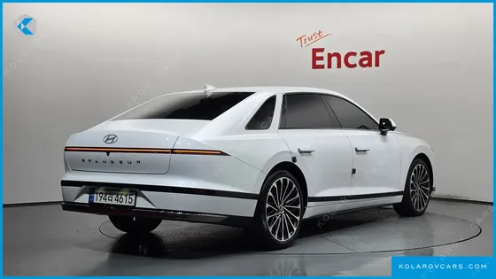 HYUNDAI GRANDEUR CALLIGRAPHY