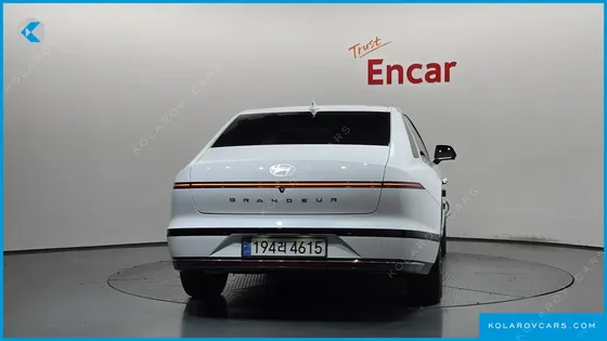 HYUNDAI GRANDEUR CALLIGRAPHY