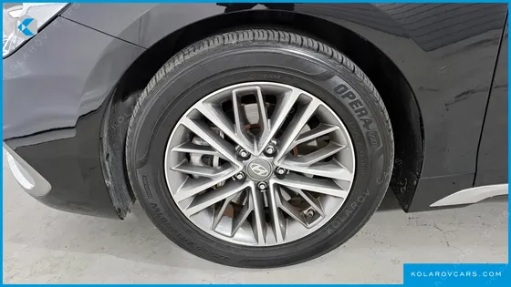 HYUNDAI GRANDEUR 2.4 PREMIUM