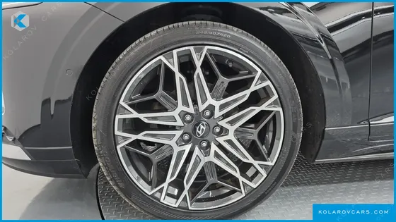 HYUNDAI GRANDEUR EXCLUSIVE