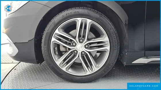 HYUNDAI GRANDEUR 3.0 LPI MODERN (RENTAL CAR)