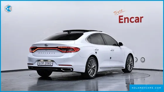 HYUNDAI GRANDEUR 2.4 PREMIUM