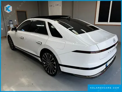 HYUNDAI GRANDEUR CALLIGRAPHY