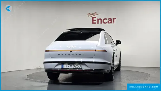HYUNDAI GRANDEUR CALLIGRAPHY