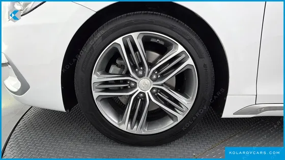 HYUNDAI GRANDEUR 2.4 EXCLUSIVE