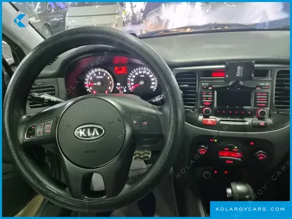 KIA PRIDE 4DR 1.6 CVVT SLX
