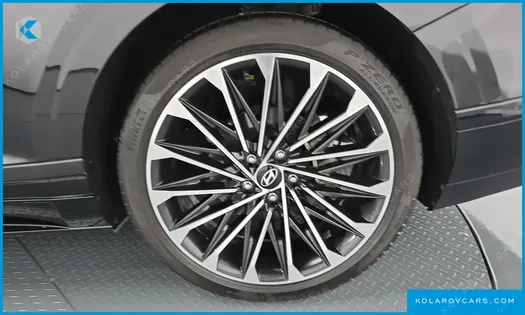 HYUNDAI GRANDEUR CALLIGRAPHY