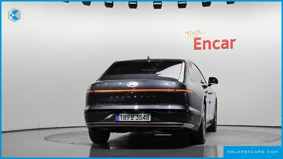 HYUNDAI GRANDEUR PREMIUM