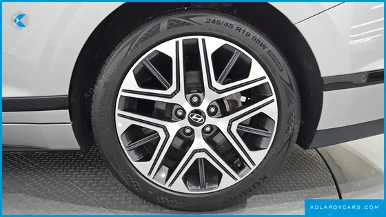 HYUNDAI GRANDEUR EXCLUSIVE