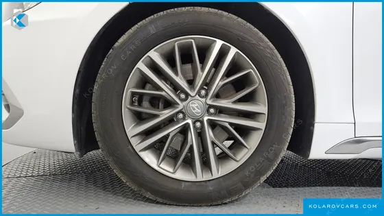HYUNDAI GRANDEUR 2.4 PREMIUM