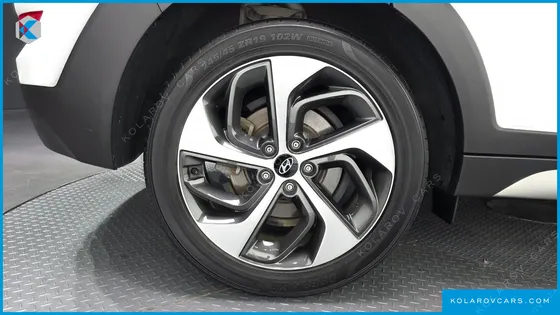 HYUNDAI TUCSON DIESEL 2.0 2WD