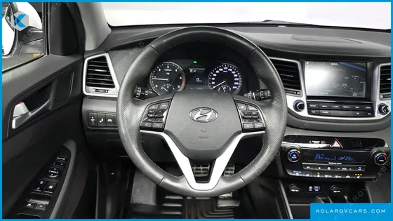 HYUNDAI TUCSON DIESEL 2.0 2WD