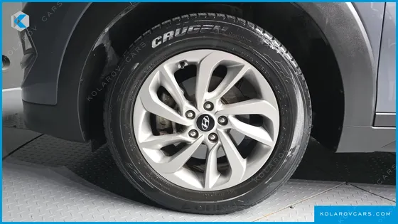 HYUNDAI TUCSON DIESEL 1.7 2WD