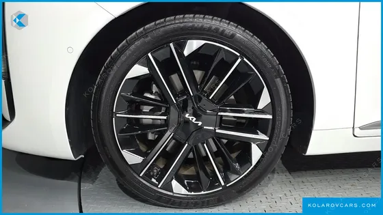 KIA K8 2.5 GASOLINE 2WD