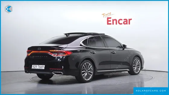 HYUNDAI GRANDEUR 2.2 DIESEL PREMIUM