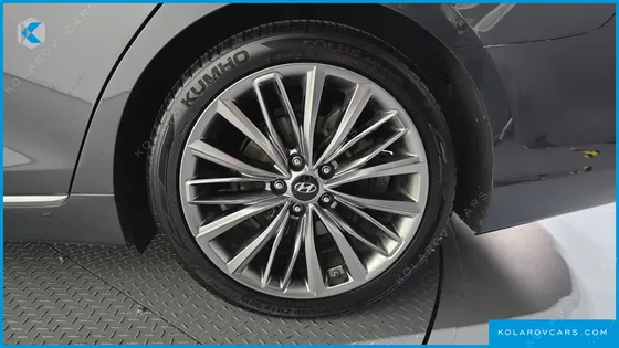 HYUNDAI GRANDEUR 3.3 CELEBRITY