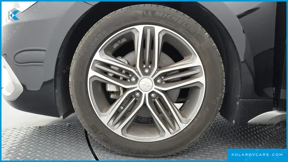 HYUNDAI GRANDEUR 2.4 PREMIUM