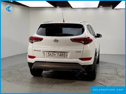 HYUNDAI TUCSON DIESEL 2.0 2WD