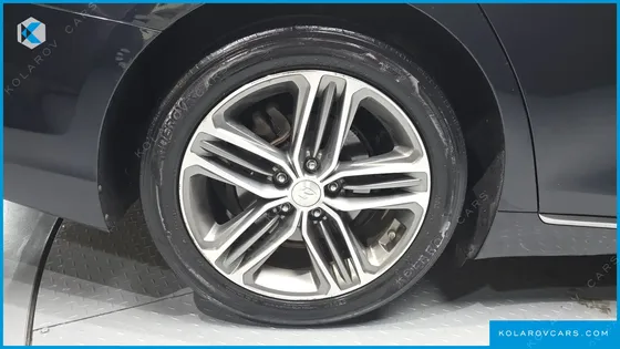 HYUNDAI GRANDEUR 2.2 DIESEL PREMIUM