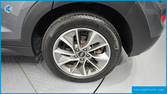 HYUNDAI TUCSON DIESEL 2.0 2WD