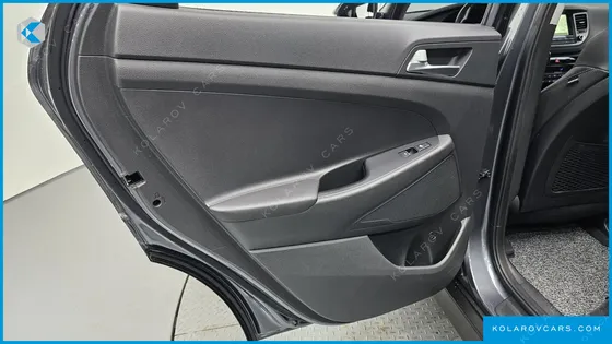 HYUNDAI TUCSON DIESEL 2.0 2WD