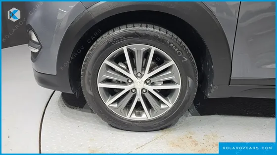 HYUNDAI TUCSON DIESEL 2.0 2WD