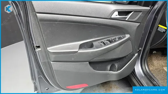 HYUNDAI TUCSON DIESEL 2.0 2WD