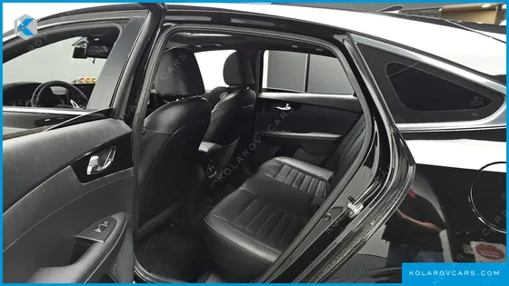 KIA K3 5DOOR GT PLUS