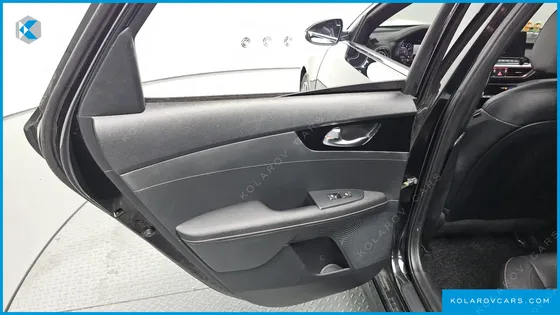 KIA K3 5DOOR GT PLUS