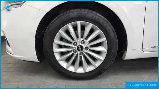 KIA K7 3.0 LPI LUXURY (RENTAL CAR)
