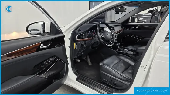KIA K7 3.0 LPI LUXURY (RENTAL CAR)
