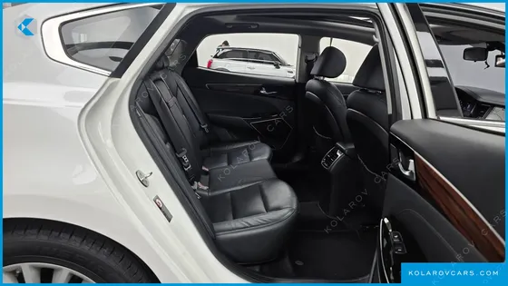 KIA K7 3.0 LPI LUXURY (RENTAL CAR)