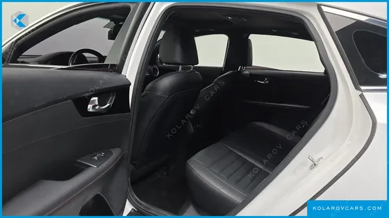 KIA K3 5DOOR GT PLUS