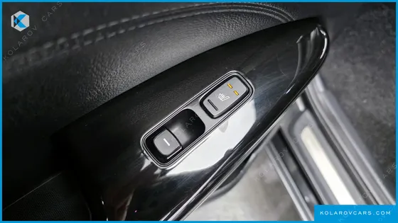KIA K7 3.0 LPI LUXURY (RENTAL CAR)