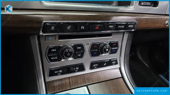 JAGUAR XF 2.2D LUXURY