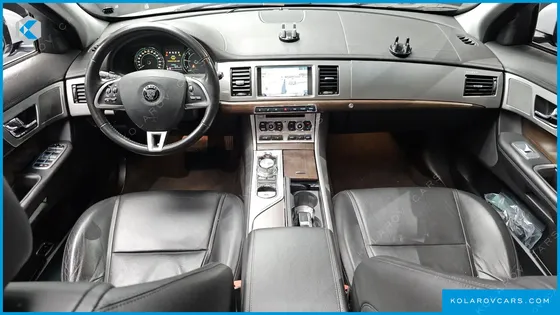 JAGUAR XF 2.2D LUXURY