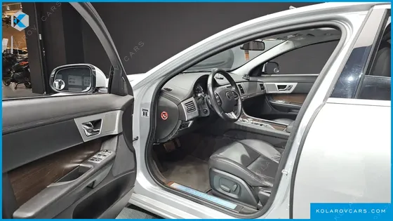JAGUAR XF 2.2D LUXURY