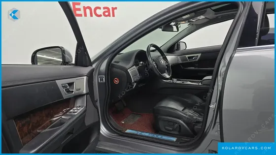 JAGUAR XF 3.0D PREMIUM