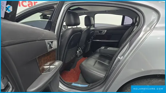 JAGUAR XF 3.0D PREMIUM