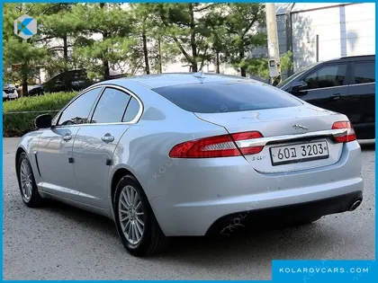 JAGUAR XF 2.0 LUXURY