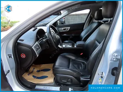 JAGUAR XF 2.0 LUXURY