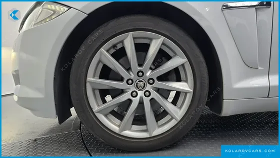 JAGUAR XF 2.2D LUXURY