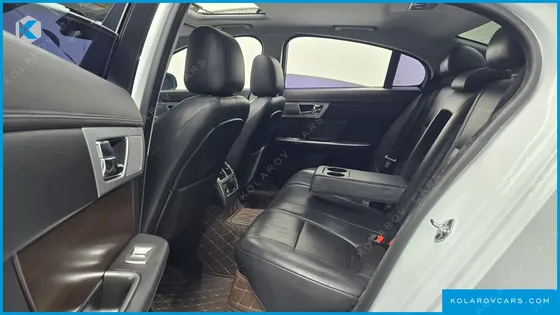 JAGUAR XF 2.2D LUXURY